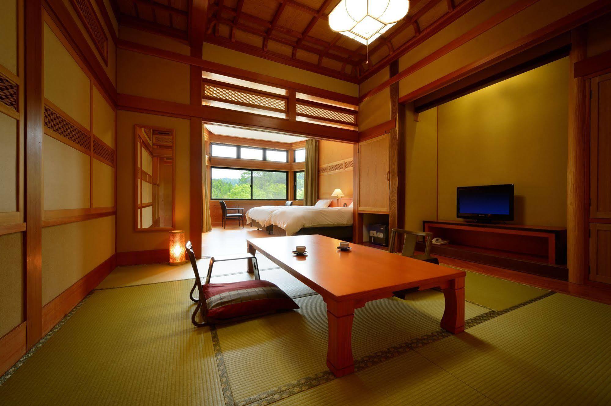Yukaen Hotel Hanamaki Exterior photo