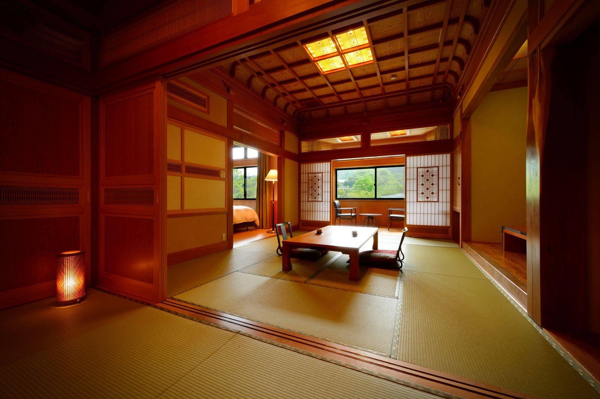 Yukaen Hotel Hanamaki Exterior photo